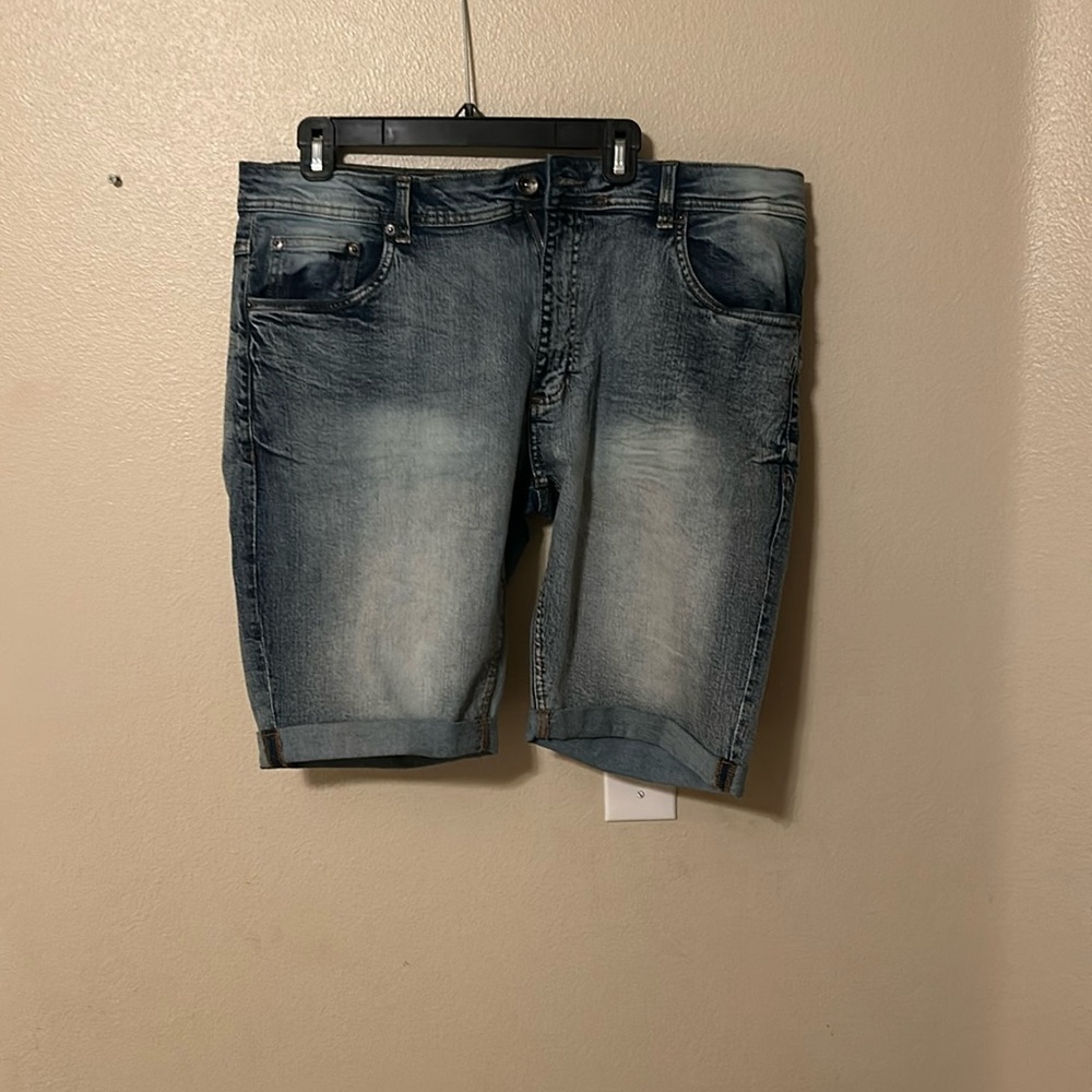 William Rast Dean Slim Fit Jean Shorts size 38 / 10 1/2